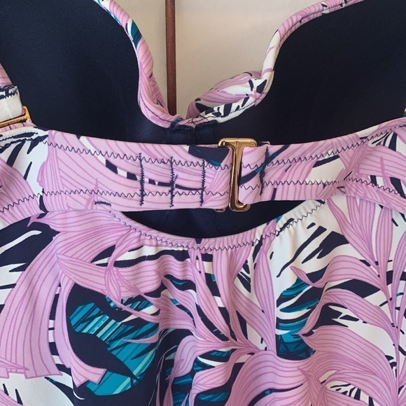 Soma Swimsuit Top with Bra Size 10 in EUC - Picture 3 of 6